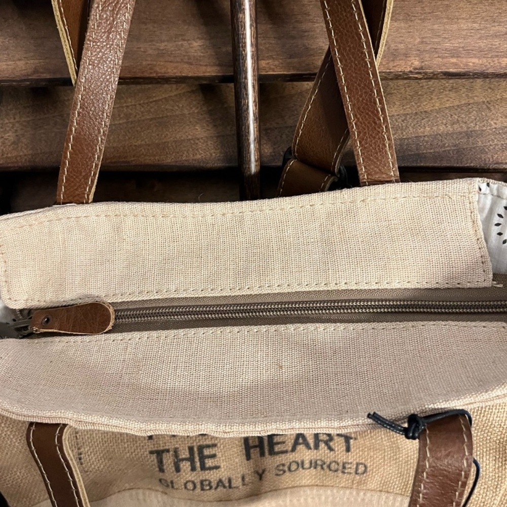 Myra Bag-Sustainable Market Bag - Picture 8 of 9